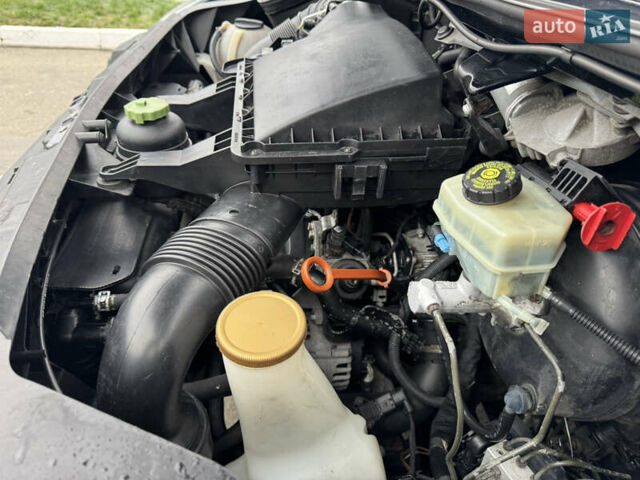 Черный Фольксваген Крафтер, объемом двигателя 1.97 л и пробегом 150 тыс. км за 13200 $, фото 15 на Automoto.ua