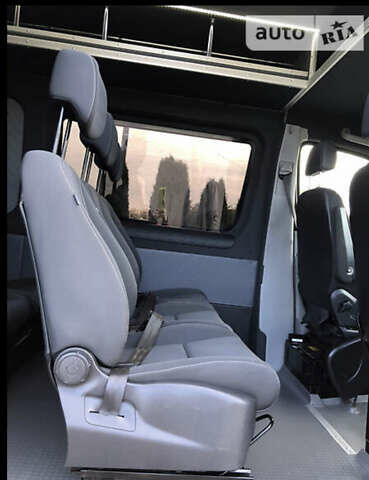 Черный Фольксваген Крафтер, объемом двигателя 1.97 л и пробегом 370 тыс. км за 16200 $, фото 8 на Automoto.ua