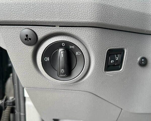 Черный Фольксваген Крафтер, объемом двигателя 1.97 л и пробегом 162 тыс. км за 20999 $, фото 25 на Automoto.ua