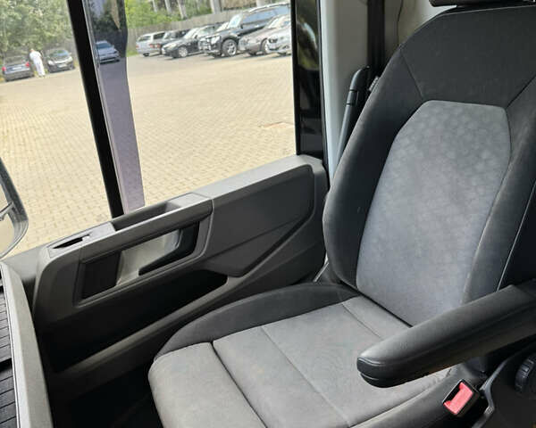 Фольксваген Крафтер 2018 в Черновцах на Automoto.ua Черный Фольксваген Крафтер, объемом двигателя 1.97 л и пробегом 550 тыс. км за 20999 $, фото 17 на Automoto.ua