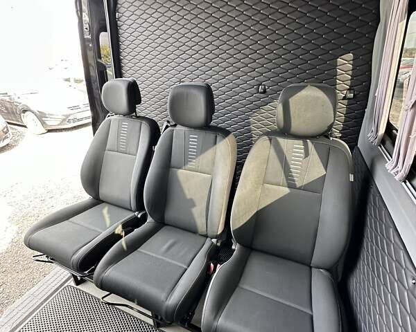 Черный Фольксваген Крафтер, объемом двигателя 1.97 л и пробегом 162 тыс. км за 20999 $, фото 15 на Automoto.ua