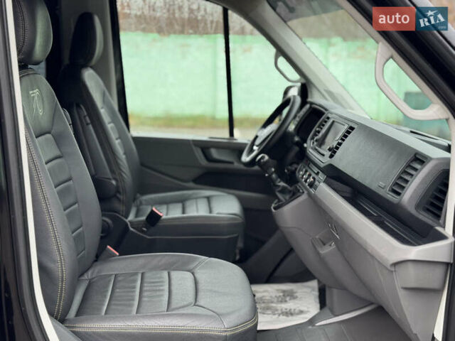 Черный Фольксваген Крафтер, объемом двигателя 2 л и пробегом 262 тыс. км за 25800 $, фото 24 на Automoto.ua