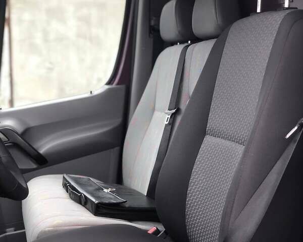 Фольксваген Крафтер 2013 в Ковель на Automoto.ua Фиолетовый Фольксваген Крафтер, объемом двигателя 1.97 л и пробегом 352 тыс. км за 13700 $, фото 1 на Automoto.ua