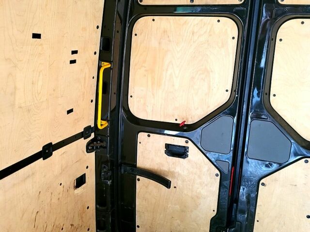 Коричневий Фольксваген Крафтєр, об'ємом двигуна 2 л та пробігом 180 тис. км за 17300 $, фото 2 на Automoto.ua