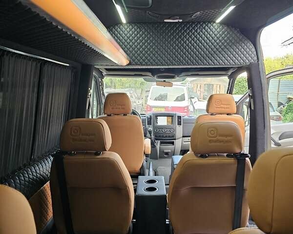 Коричневий Фольксваген Крафтєр, об'ємом двигуна 1.97 л та пробігом 400 тис. км за 27500 $, фото 8 на Automoto.ua