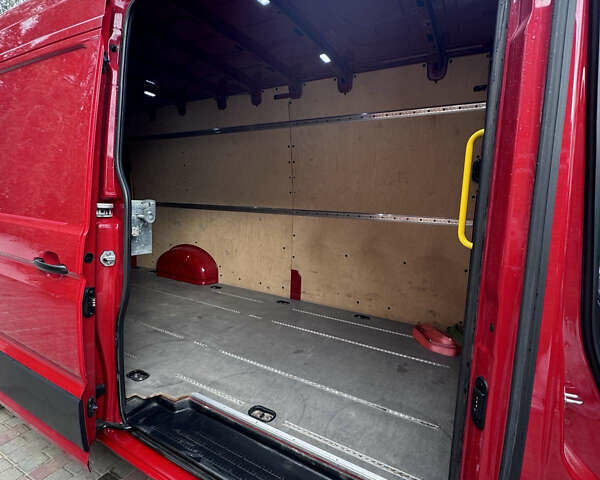 Красный Фольксваген Крафтер, объемом двигателя 1.97 л и пробегом 320 тыс. км за 21000 $, фото 12 на Automoto.ua