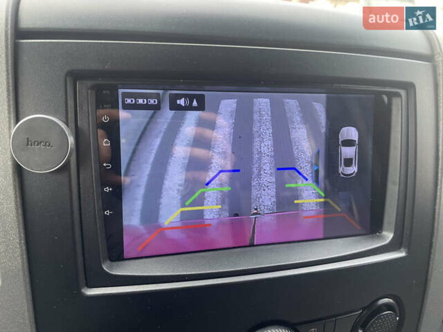 Красный Фольксваген Крафтер, объемом двигателя 2.46 л и пробегом 686 тыс. км за 12500 $, фото 5 на Automoto.ua