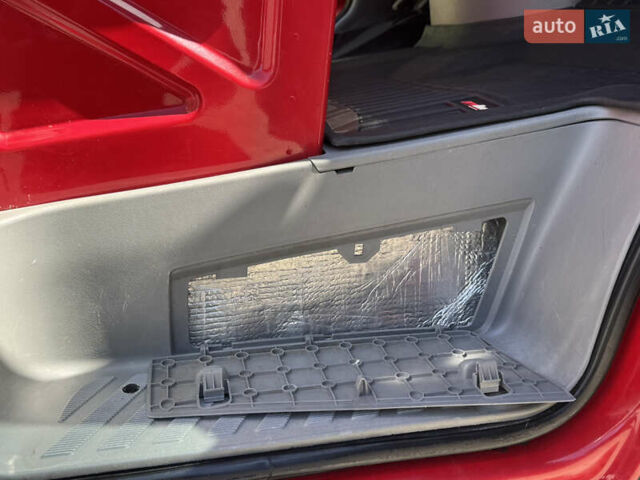 Красный Фольксваген Крафтер, объемом двигателя 2.46 л и пробегом 443 тыс. км за 14900 $, фото 44 на Automoto.ua