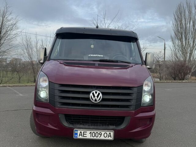Червоний Фольксваген Крафтєр, об'ємом двигуна 2 л та пробігом 600 тис. км за 12300 $, фото 1 на Automoto.ua