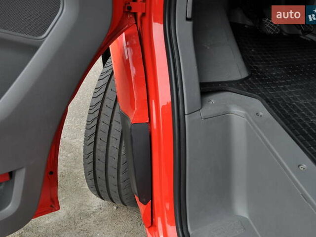 Фольксваген Крафтер 2019 в Киеве на Automoto.ua Красный Фольксваген Крафтер, объемом двигателя 1.97 л и пробегом 106 тыс. км за 35500 $, фото 61 на Automoto.ua