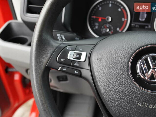 Фольксваген Крафтер 2019 в Киеве на Automoto.ua Красный Фольксваген Крафтер, объемом двигателя 1.97 л и пробегом 106 тыс. км за 35500 $, фото 73 на Automoto.ua