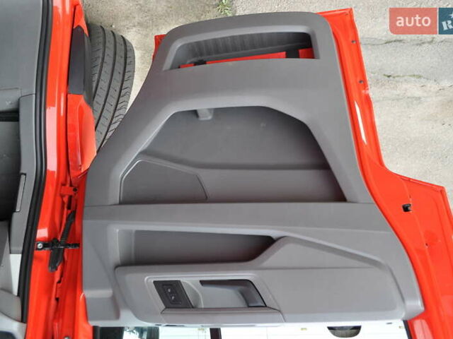 Фольксваген Крафтер 2019 в Киеве на Automoto.ua Красный Фольксваген Крафтер, объемом двигателя 1.97 л и пробегом 106 тыс. км за 35500 $, фото 60 на Automoto.ua