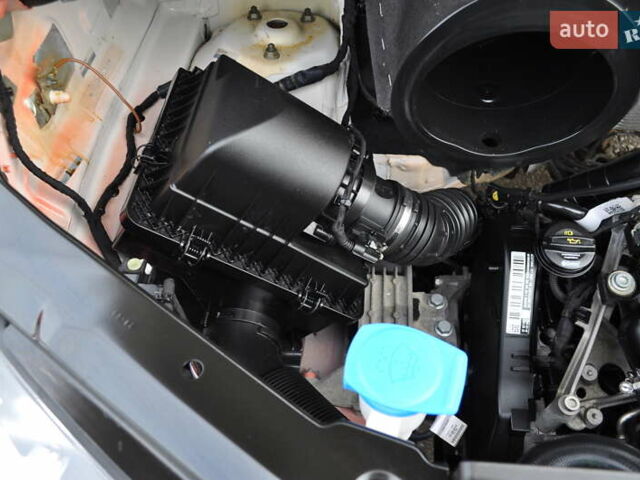 Фольксваген Крафтер 2019 в Киеве на Automoto.ua Красный Фольксваген Крафтер, объемом двигателя 1.97 л и пробегом 106 тыс. км за 35500 $, фото 80 на Automoto.ua