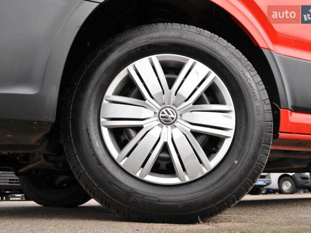 Фольксваген Крафтер 2019 в Киеве на Automoto.ua Красный Фольксваген Крафтер, объемом двигателя 1.97 л и пробегом 106 тыс. км за 35500 $, фото 12 на Automoto.ua