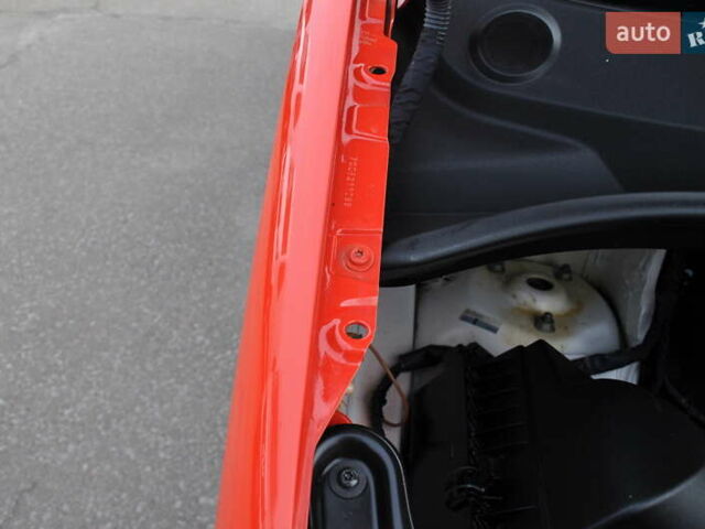 Фольксваген Крафтер 2019 в Киеве на Automoto.ua Красный Фольксваген Крафтер, объемом двигателя 1.97 л и пробегом 106 тыс. км за 35500 $, фото 85 на Automoto.ua