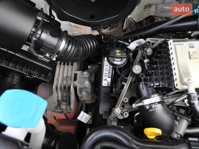 Фольксваген Крафтер 2019 в Киеве на Automoto.ua Красный Фольксваген Крафтер, объемом двигателя 1.97 л и пробегом 106 тыс. км за 35500 $, фото 79 на Automoto.ua