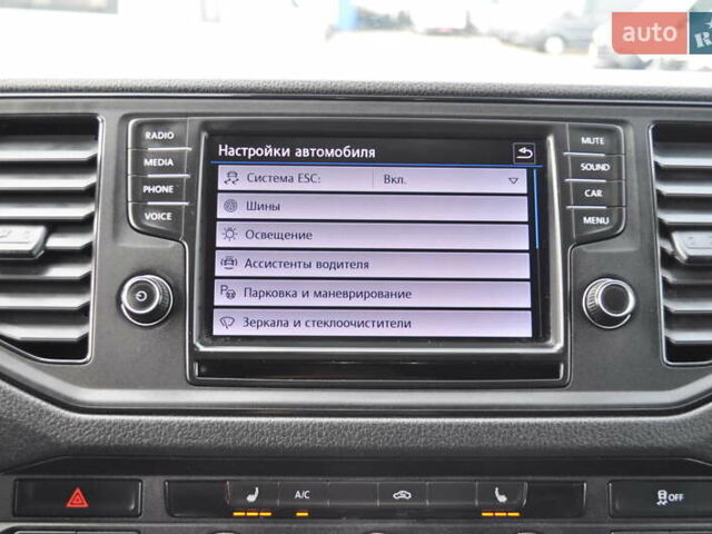 Фольксваген Крафтер 2019 в Киеве на Automoto.ua Красный Фольксваген Крафтер, объемом двигателя 1.97 л и пробегом 106 тыс. км за 35500 $, фото 69 на Automoto.ua