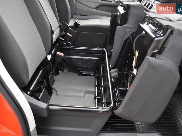 Фольксваген Крафтер 2019 в Киеве на Automoto.ua Красный Фольксваген Крафтер, объемом двигателя 1.97 л и пробегом 106 тыс. км за 35500 $, фото 49 на Automoto.ua