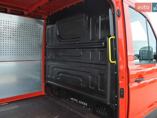 Фольксваген Крафтер 2019 в Киеве на Automoto.ua Красный Фольксваген Крафтер, объемом двигателя 1.97 л и пробегом 106 тыс. км за 35500 $, фото 37 на Automoto.ua