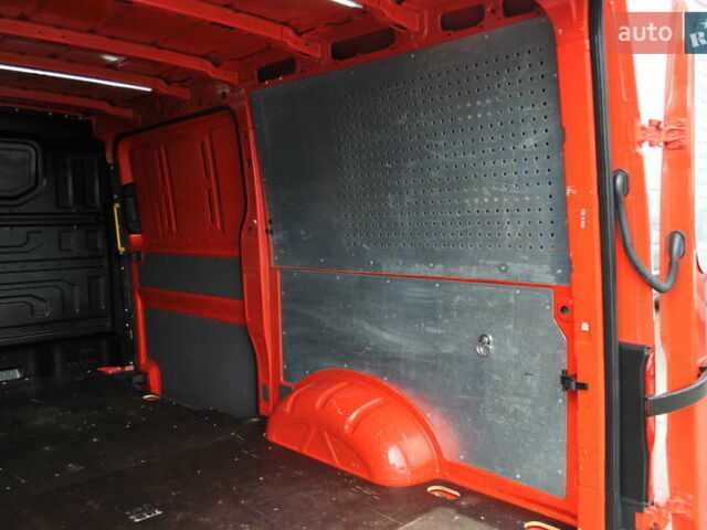 Фольксваген Крафтер 2019 в Киеве на Automoto.ua Красный Фольксваген Крафтер, объемом двигателя 1.97 л и пробегом 106 тыс. км за 35500 $, фото 34 на Automoto.ua