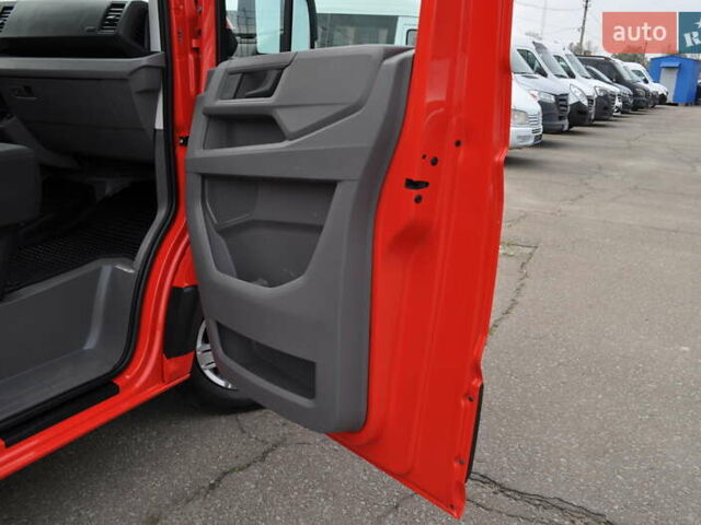 Фольксваген Крафтер 2019 в Киеве на Automoto.ua Красный Фольксваген Крафтер, объемом двигателя 1.97 л и пробегом 106 тыс. км за 35500 $, фото 47 на Automoto.ua