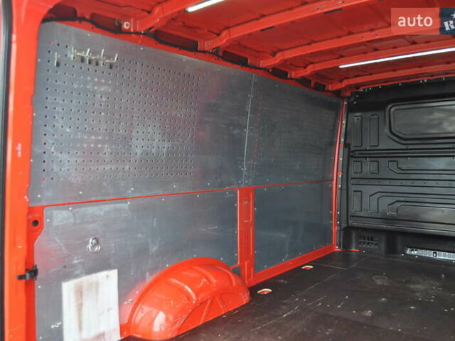 Фольксваген Крафтер 2019 в Киеве на Automoto.ua Красный Фольксваген Крафтер, объемом двигателя 1.97 л и пробегом 106 тыс. км за 35500 $, фото 32 на Automoto.ua