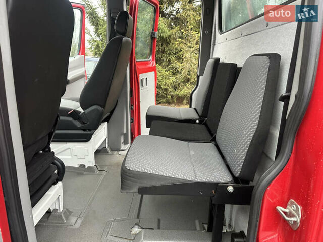 Красный Фольксваген Крафтер, объемом двигателя 2 л и пробегом 160 тыс. км за 18800 $, фото 14 на Automoto.ua