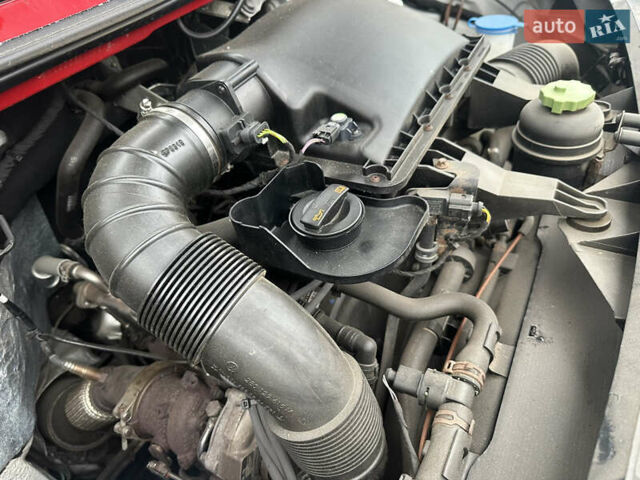 Красный Фольксваген Крафтер, объемом двигателя 2 л и пробегом 160 тыс. км за 18800 $, фото 20 на Automoto.ua