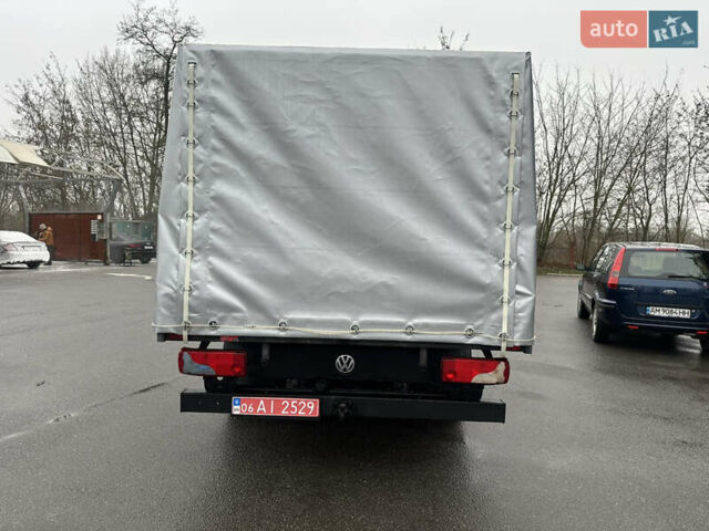 Красный Фольксваген Крафтер, объемом двигателя 2 л и пробегом 160 тыс. км за 18800 $, фото 7 на Automoto.ua