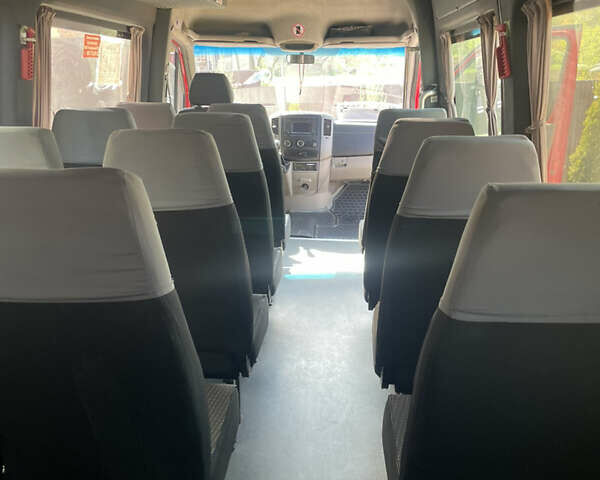 Красный Фольксваген Крафтер, объемом двигателя 1.97 л и пробегом 600 тыс. км за 27000 $, фото 15 на Automoto.ua