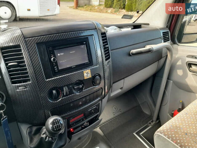 Червоний Фольксваген Крафтєр, об'ємом двигуна 2 л та пробігом 300 тис. км за 32000 $, фото 7 на Automoto.ua