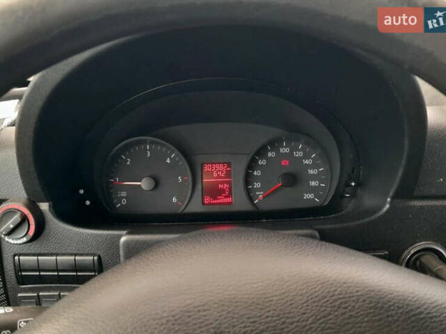 Червоний Фольксваген Крафтєр, об'ємом двигуна 2 л та пробігом 300 тис. км за 32000 $, фото 8 на Automoto.ua