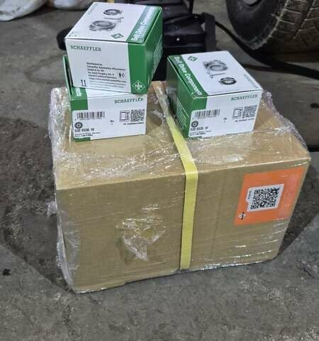 Красный Фольксваген Крафтер, объемом двигателя 2.46 л и пробегом 760 тыс. км за 13400 $, фото 8 на Automoto.ua