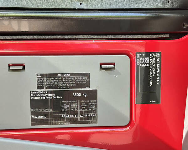 Фольксваген Крафтер 2016 в Черновцах на Automoto.ua Красный Фольксваген Крафтер, объемом двигателя 2 л и пробегом 114 тыс. км за 27500 $, фото 37 на Automoto.ua