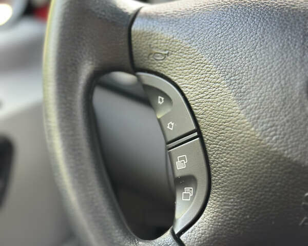 Фольксваген Крафтер 2016 в Черновцах на Automoto.ua Красный Фольксваген Крафтер, объемом двигателя 2 л и пробегом 114 тыс. км за 27500 $, фото 39 на Automoto.ua