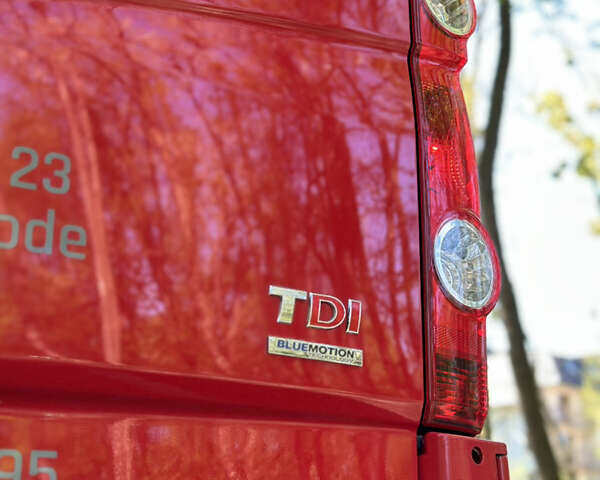 Фольксваген Крафтер 2016 в Черновцах на Automoto.ua Красный Фольксваген Крафтер, объемом двигателя 2 л и пробегом 114 тыс. км за 27500 $, фото 14 на Automoto.ua