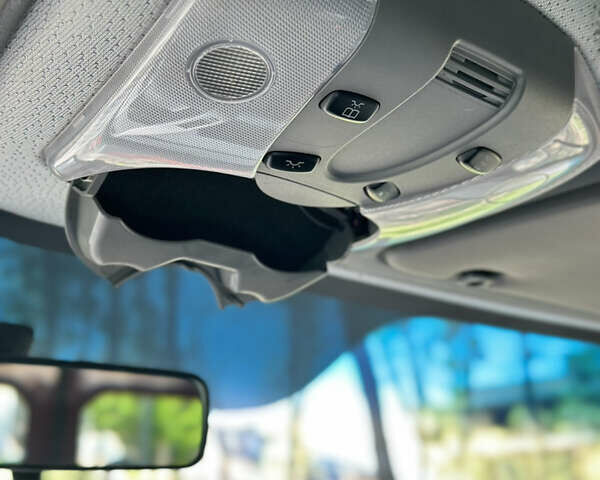 Фольксваген Крафтер 2016 в Черновцах на Automoto.ua Красный Фольксваген Крафтер, объемом двигателя 2 л и пробегом 114 тыс. км за 27500 $, фото 71 на Automoto.ua