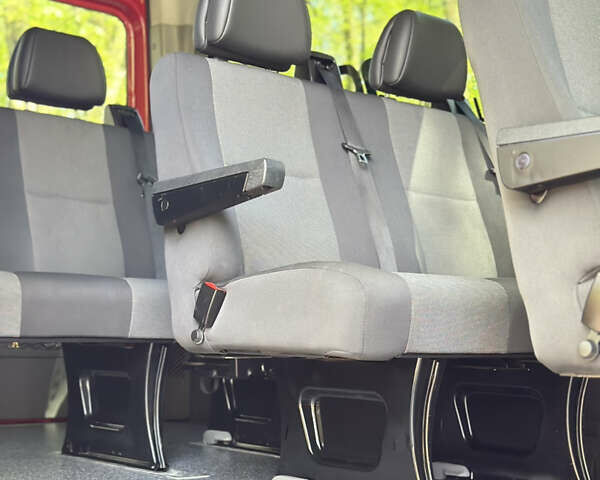 Фольксваген Крафтер 2016 в Черновцах на Automoto.ua Красный Фольксваген Крафтер, объемом двигателя 2 л и пробегом 114 тыс. км за 27500 $, фото 55 на Automoto.ua