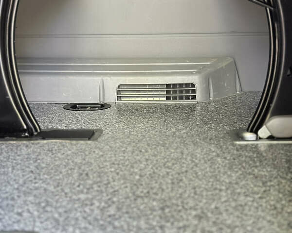 Фольксваген Крафтер 2016 в Черновцах на Automoto.ua Красный Фольксваген Крафтер, объемом двигателя 2 л и пробегом 114 тыс. км за 27500 $, фото 54 на Automoto.ua