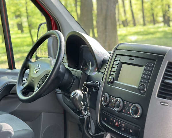 Фольксваген Крафтер 2016 в Черновцах на Automoto.ua Красный Фольксваген Крафтер, объемом двигателя 2 л и пробегом 114 тыс. км за 27500 $, фото 65 на Automoto.ua