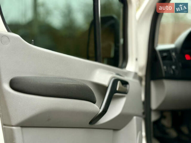 Фольксваген Крафтєр, об'ємом двигуна 2 л та пробігом 295 тис. км за 13600 $, фото 10 на Automoto.ua