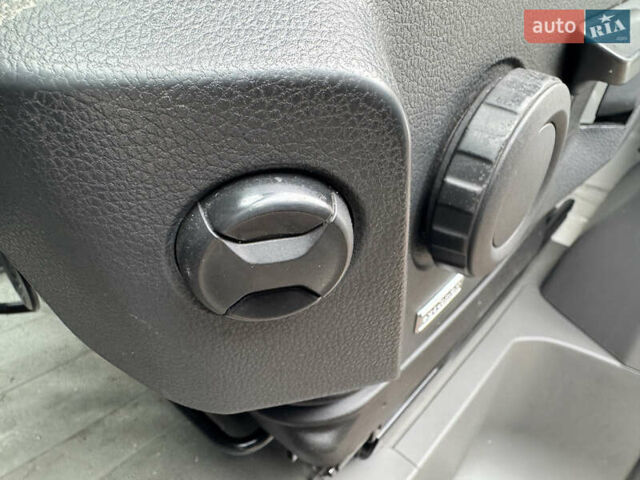 Фольксваген Крафтєр, об'ємом двигуна 2 л та пробігом 270 тис. км за 26500 $, фото 7 на Automoto.ua