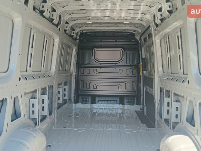 Фольксваген Крафтер, объемом двигателя 1.97 л и пробегом 0 тыс. км за 48200 $, фото 7 на Automoto.ua