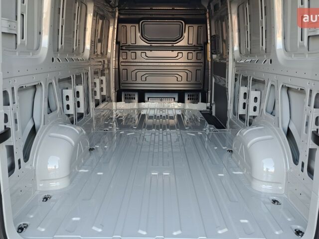 Фольксваген Крафтер, объемом двигателя 1.97 л и пробегом 0 тыс. км за 51252 $, фото 22 на Automoto.ua