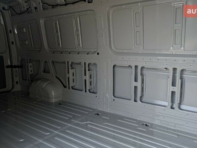 Фольксваген Крафтер, объемом двигателя 1.97 л и пробегом 0 тыс. км за 50725 $, фото 8 на Automoto.ua