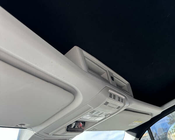 Фольксваген Крафтєр, об'ємом двигуна 2 л та пробігом 280 тис. км за 37000 $, фото 14 на Automoto.ua