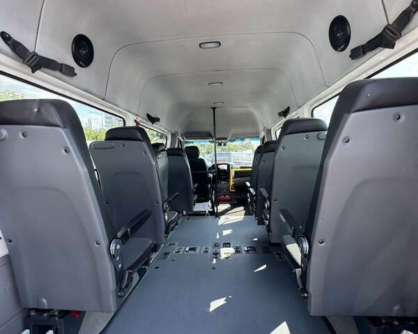 Фольксваген Крафтєр, об'ємом двигуна 2 л та пробігом 339 тис. км за 20500 $, фото 16 на Automoto.ua