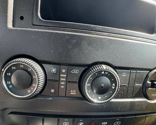 Фольксваген Крафтєр, об'ємом двигуна 2 л та пробігом 339 тис. км за 20500 $, фото 20 на Automoto.ua