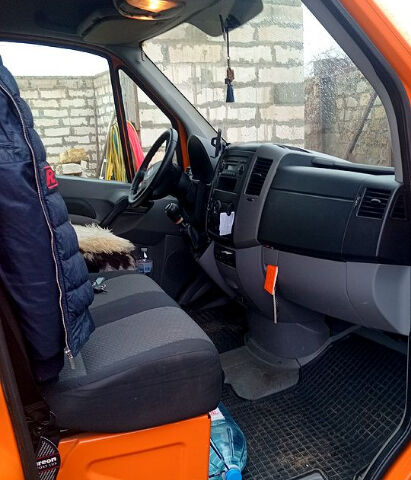 Фольксваген Крафтер, объемом двигателя 2 л и пробегом 240 тыс. км за 18500 $, фото 3 на Automoto.ua