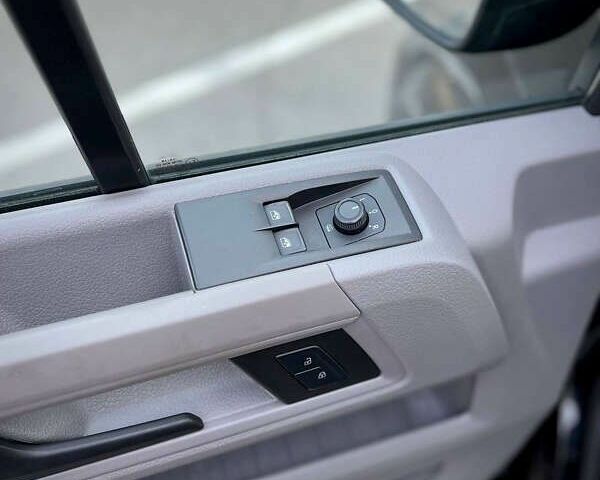 Фольксваген Крафтер, объемом двигателя 2 л и пробегом 204 тыс. км за 31500 $, фото 17 на Automoto.ua